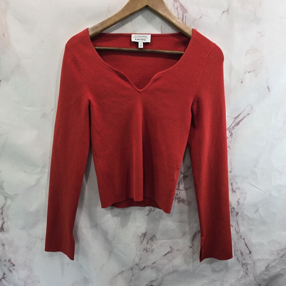 & Other Stories Sweater Womens Medium Red V Ribbed Rib Lightweight Slit Sleeve